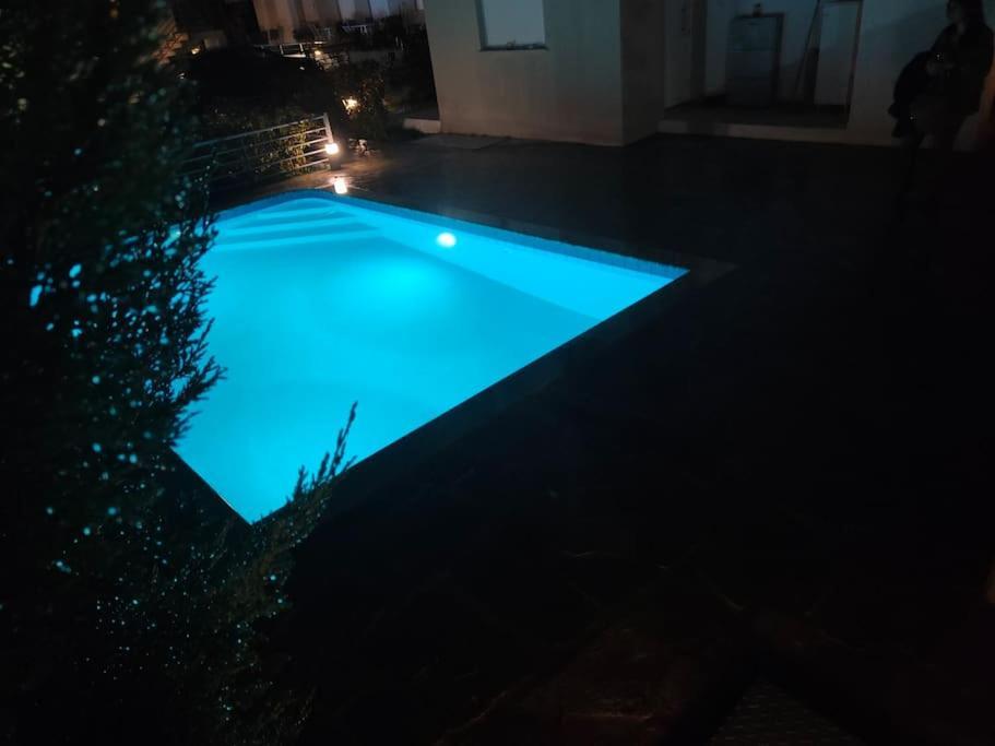 Poolview Apartment Ofrínion Extérieur photo